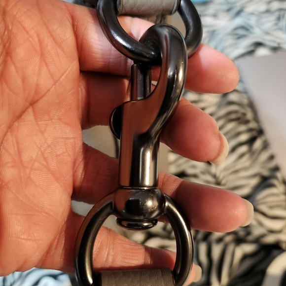 Coach Duffle Bag With Rivets - Picture 6 of 11